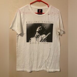 Rolling Stones distressed Tshirt size medium